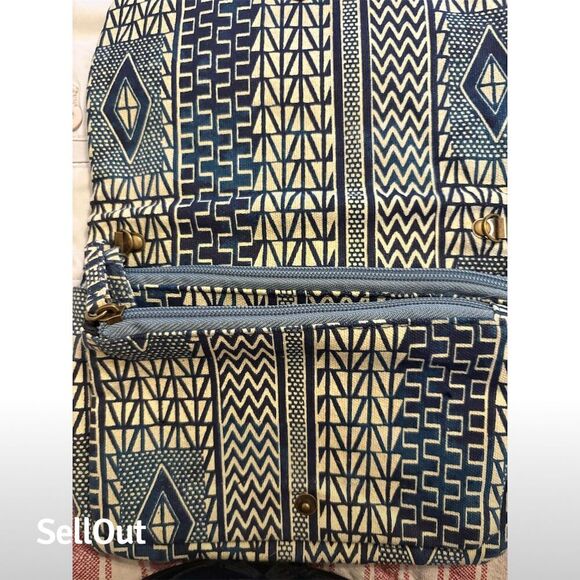 Women's Geometric Print clutch Bag Navy Cream - Picture 2 of 3